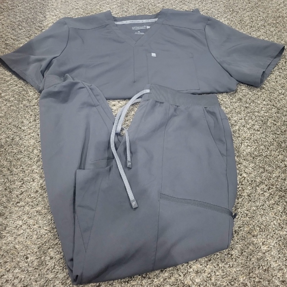 Fabletics Charcoal Gray V-Neck Scrub Set